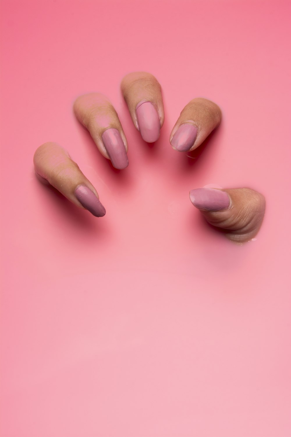 Ružový nail art